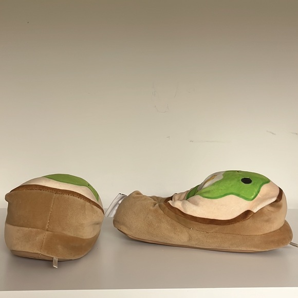 Squishmallow slippees avacado - Picture 3 of 3